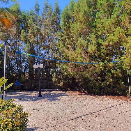 Larnaca Mansion Ideal For 3 Families Or More Esterno foto