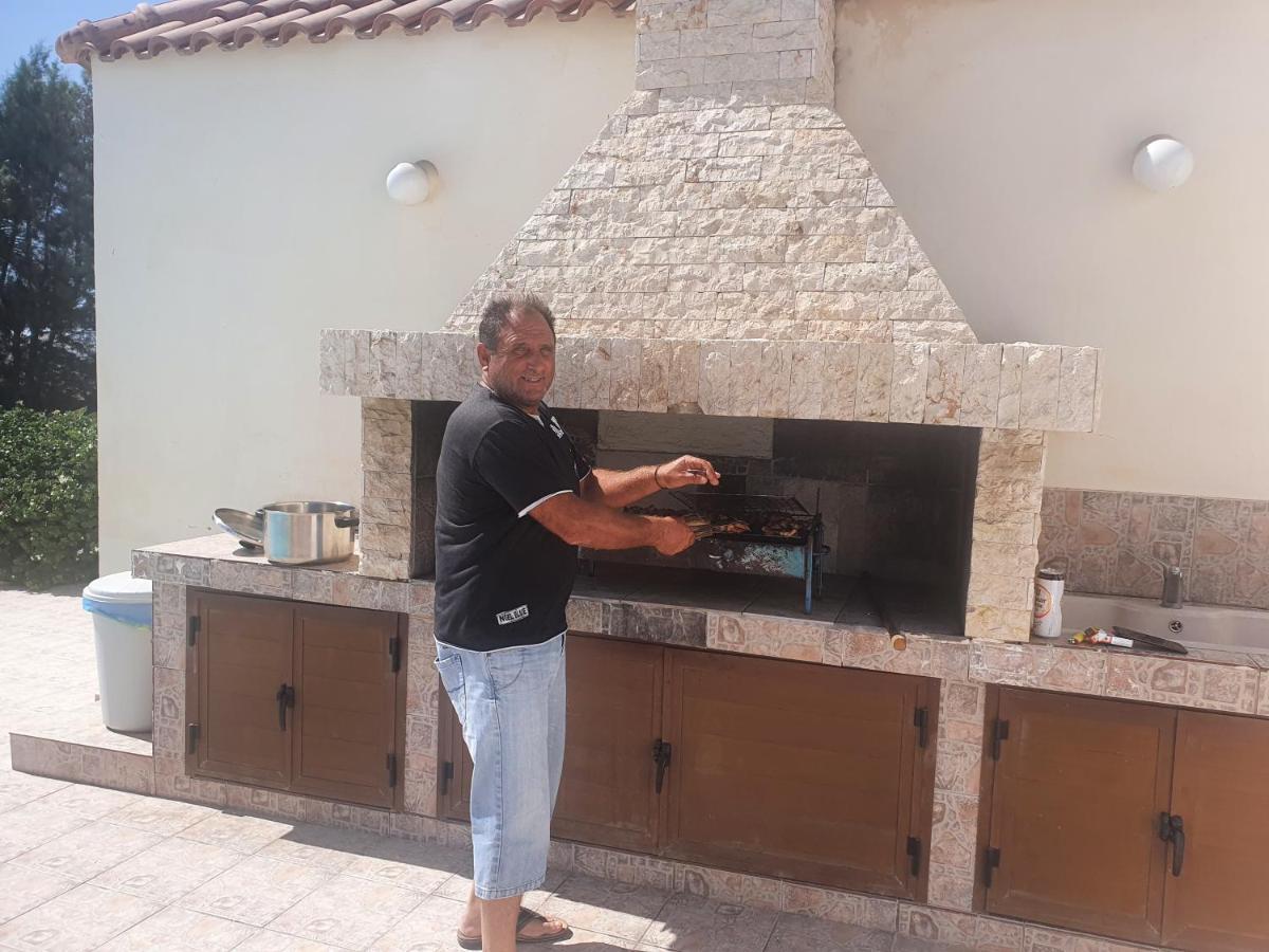 Larnaca Mansion Ideal For 3 Families Or More Esterno foto