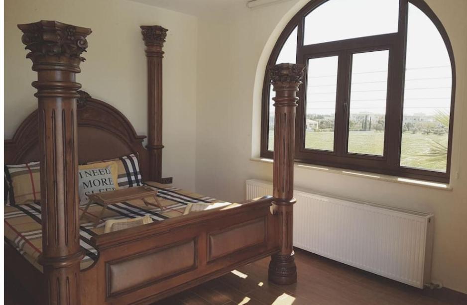 Larnaca Mansion Ideal For 3 Families Or More Esterno foto