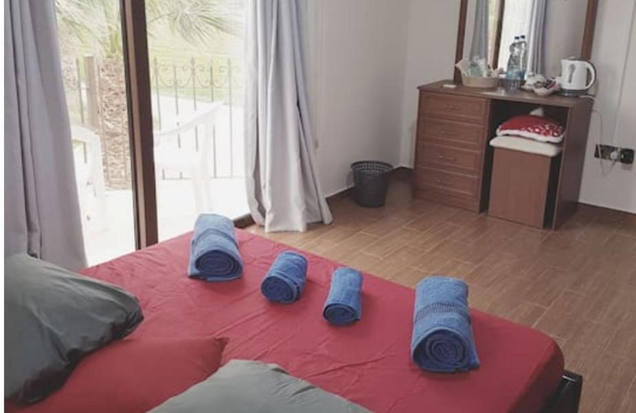 Larnaca Mansion Ideal For 3 Families Or More Esterno foto