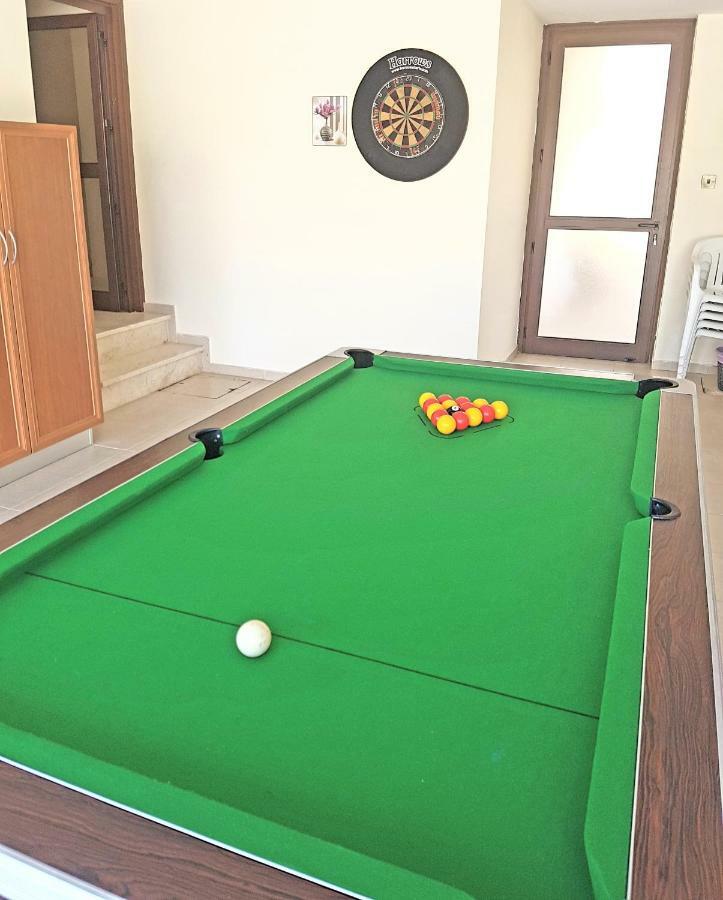 Larnaca Mansion Ideal For 3 Families Or More Esterno foto