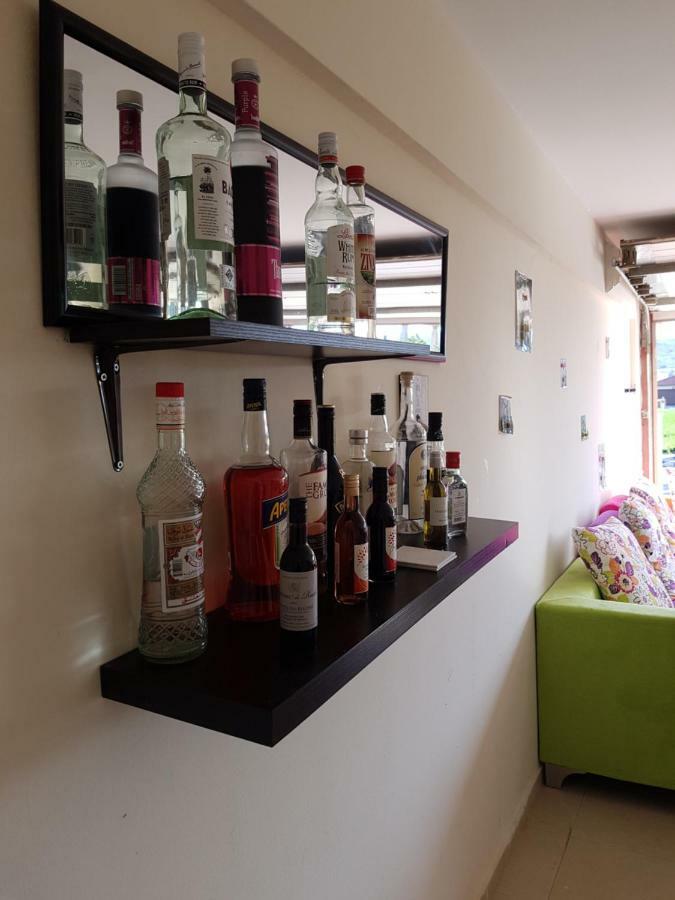 Larnaca Mansion Ideal For 3 Families Or More Esterno foto